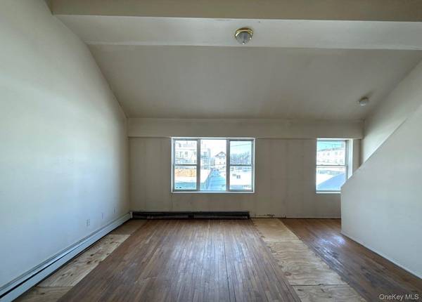 160 Beach 30th ST, Far Rockaway, NY 11691
