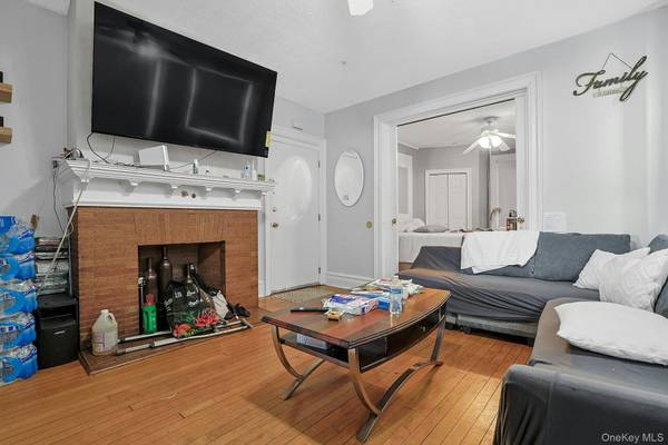 11 Woodland AVE, New Rochelle, NY 10805