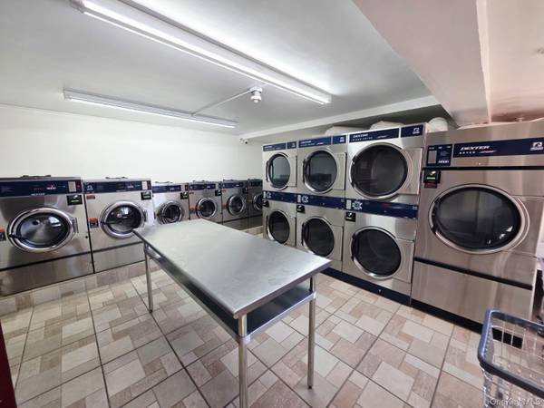 16420 Highland AVE #2V, Jamaica Hills, NY 11432