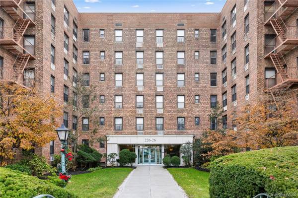226-26 Union TPKE #1R, Bayside, NY 11364
