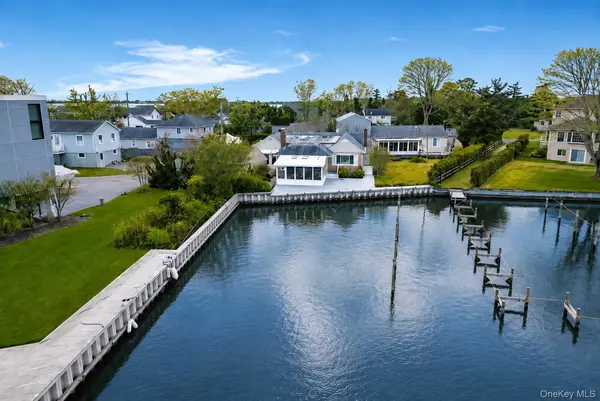 65 Little Pine LN, East Quogue, NY 11942