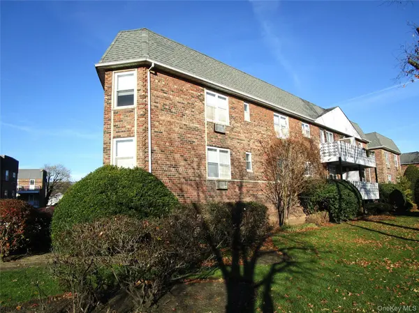 20 Daley PL #128, Lynbrook, NY 11563