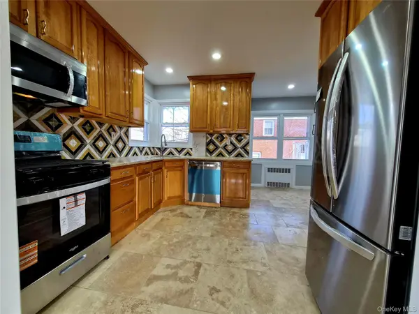 8019 Utopia Pkwy, Jamaica Estates, NY 11432