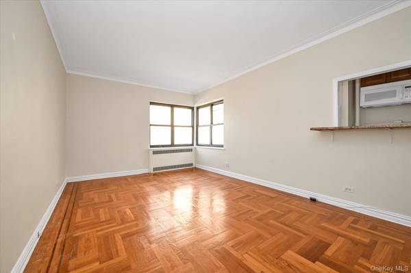 210 Martine AVE #6M, White Plains, NY 10601