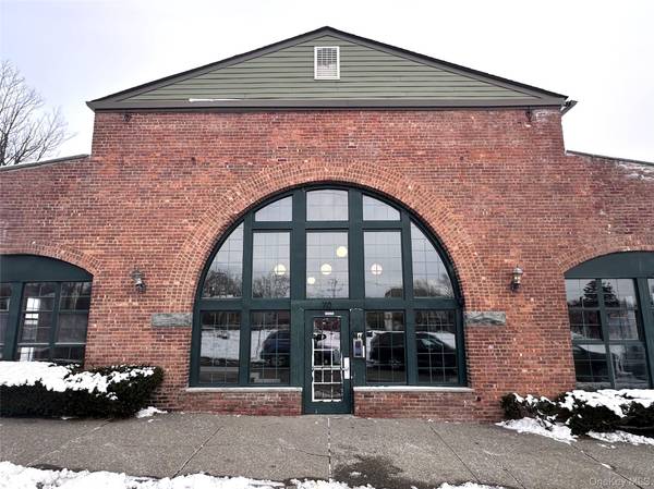 70 Johnes ST #328E, Newburgh, NY 12550