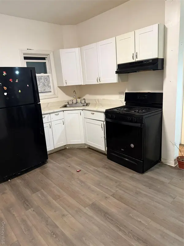 11613 95th AVE, Richmond Hill, NY 11419