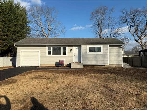 233 W 12th ST, Deer Park, NY 11729