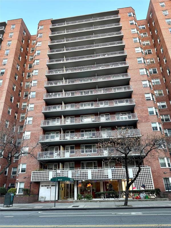 89-15 Parsons BLVD #9C, Jamaica, NY 11432