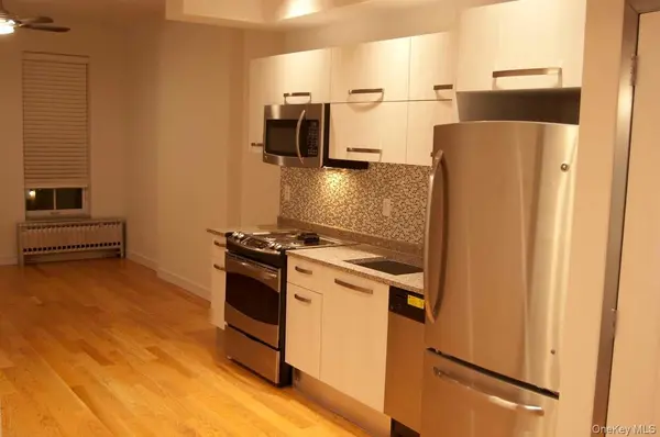114 Greenpoint AVE, Brooklyn, NY 11222