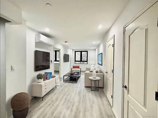 7302 Woodside AVE #3A, Woodside, NY 11377