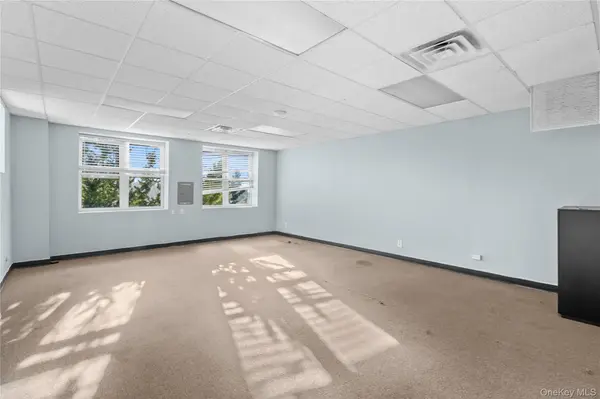 451-457 Sunrise HWY #1, Lynbrook, NY 11563