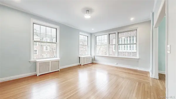 37-28 85th ST #32, Jackson Heights, NY 11372