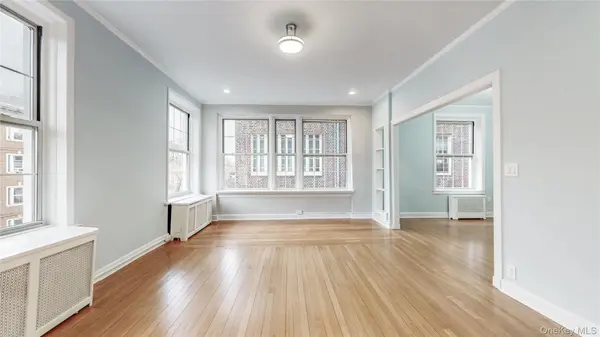 37-28 85th ST #32, Jackson Heights, NY 11372