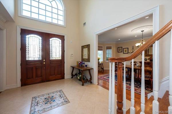 70 Lewis AVE, Atlantic Beach, NY 11509