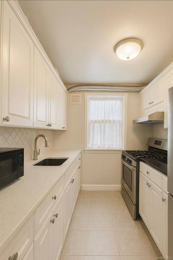 150-40 Jewel AVE #66B, Flushing, NY 11367