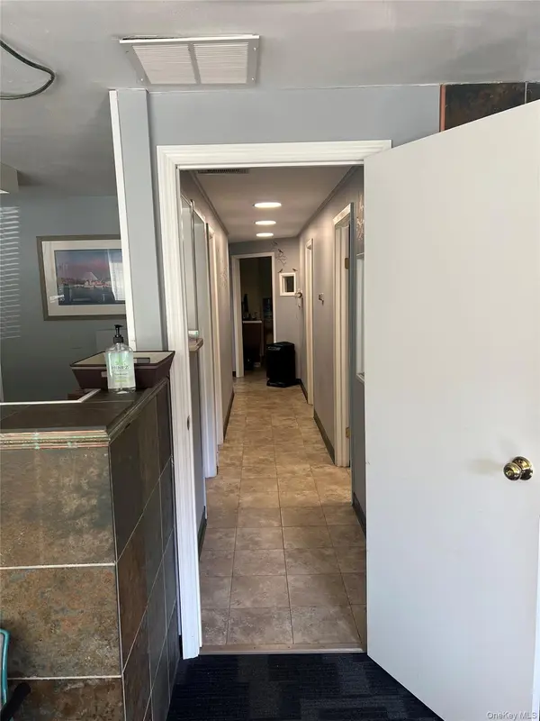 118 Nassau RD, Huntington, NY 11743