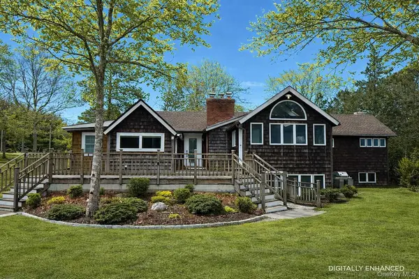 39 Cedar DR, Southampton, NY 11968