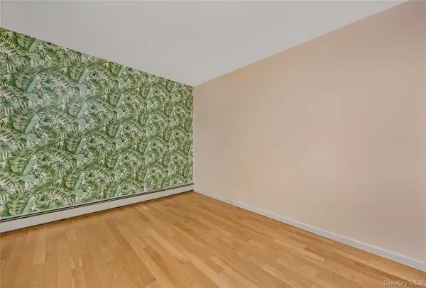 251 W Broadway #306, Long Beach, NY 11561
