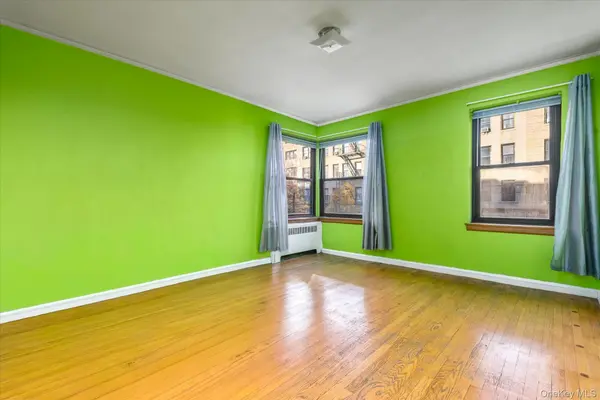 251 Seaman Avenue #2H, New York (manhattan), NY 10034