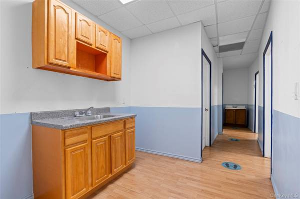 12115 Jamaica AVE, Richmond Hill, NY 11418