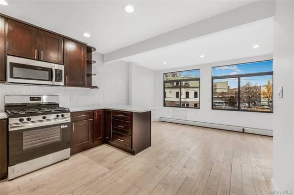 3067 Williamsbridge RD, Bronx, NY 10467