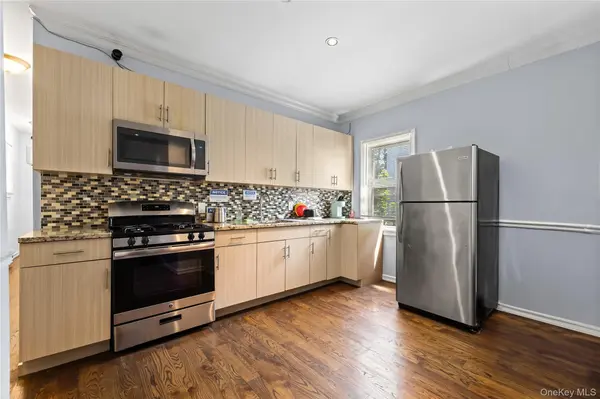 4114 Wickham AVE, Bronx, NY 10466