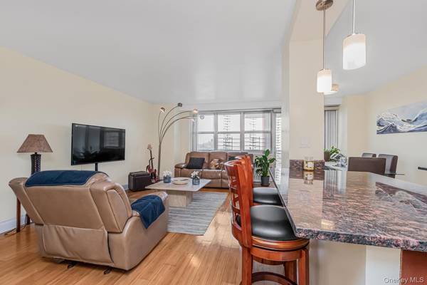 820 Boynton AVE #6K, Bronx, NY 10473