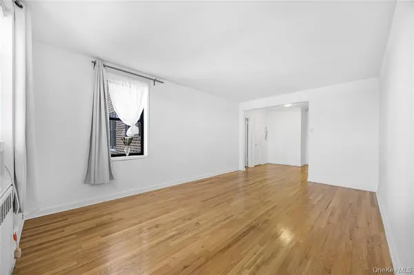 99-63 66 ave #F7, Rego Park, NY 11374