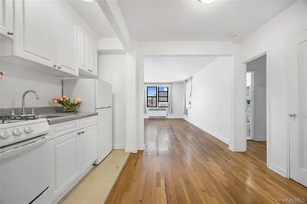 99-63 66 ave #F7, Rego Park, NY 11374