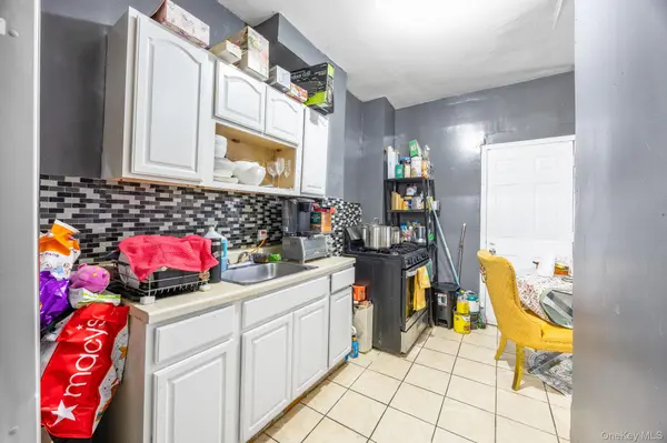 927 E 35th ST, Brooklyn, NY 11210