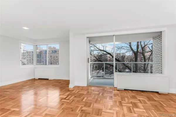 3333 Henry Hudson Pkwy #4B, Bronx, NY 10463