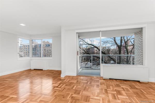 3333 Henry Hudson Pkwy #4B, Bronx, NY 10463