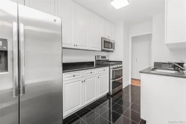 3333 Henry Hudson Pkwy #4B, Bronx, NY 10463