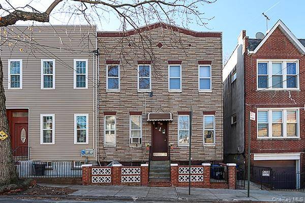 60-64 54th PL, Maspeth, NY 11378