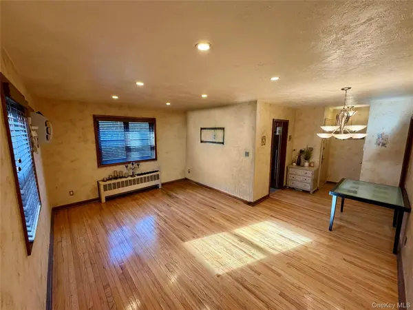 155-17 81st ST #4, Howard Beach, NY 11414