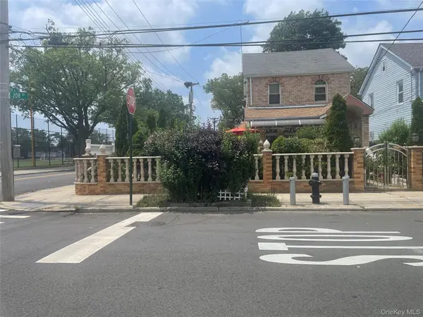 114-68 208th ST, Cambria Heights, NY 11411