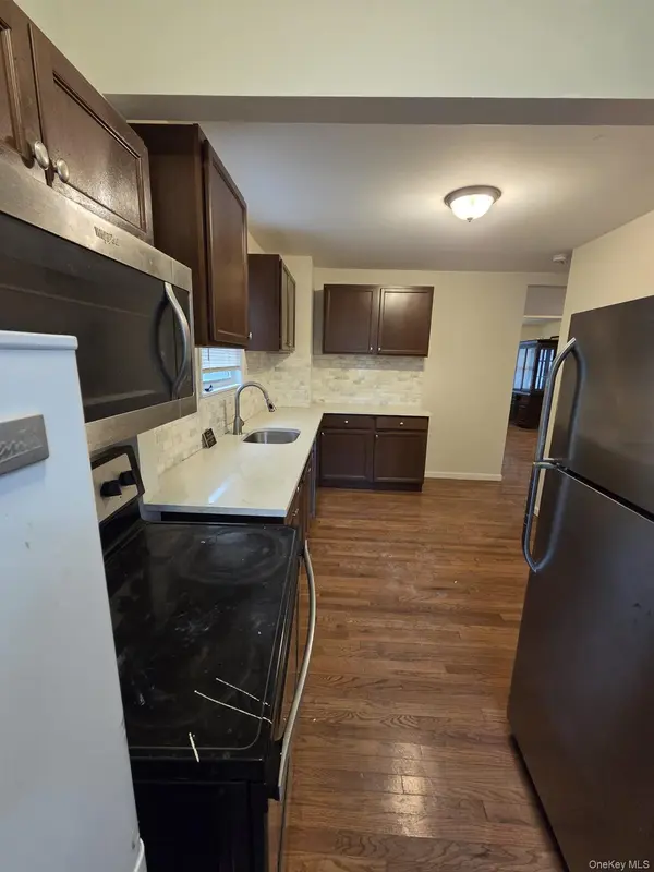 10 N 15th ST, Wyandanch, NY 11798