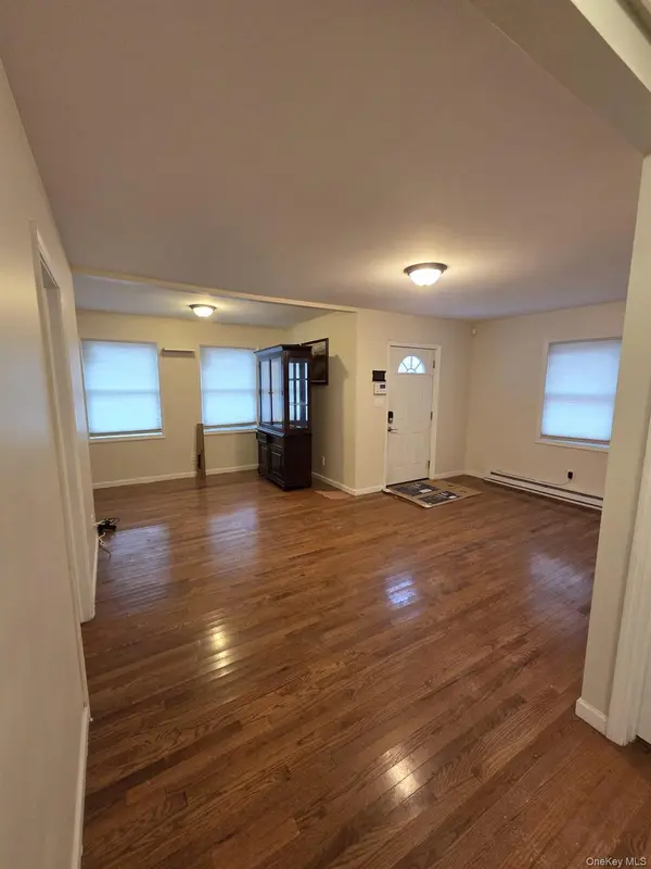 10 N 15th ST, Wyandanch, NY 11798
