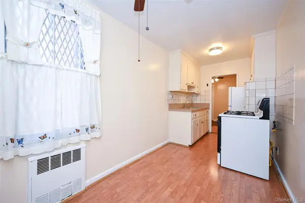 33-26 92 ST #4X, Jackson Heights, NY 11372
