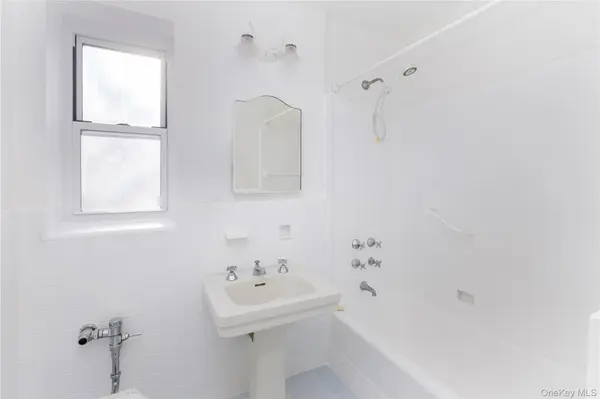 474 W 238th ST #4I, Bronx, NY 10463