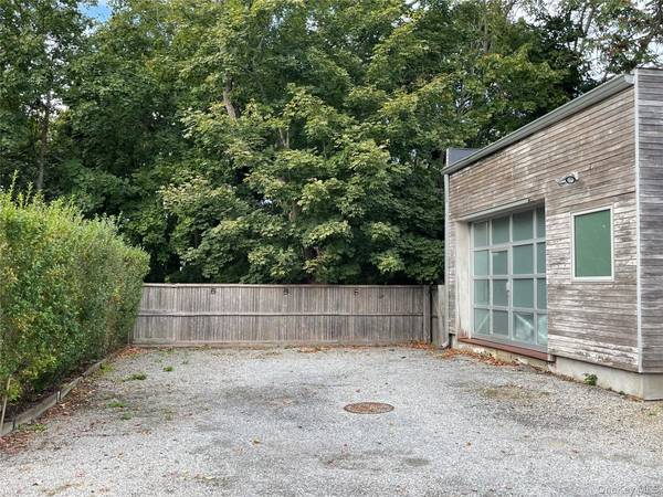 25 N North Sea RD, Southampton, NY 11968