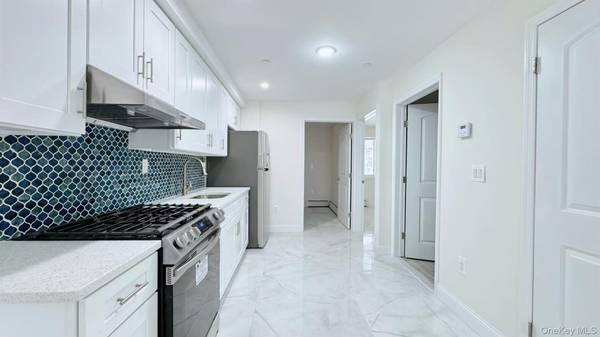 104-49 49th Ave, Corona, NY 11368