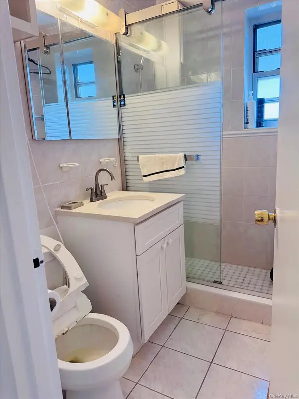 138-29 Jewel Ave #3D, Flushing, NY 11367