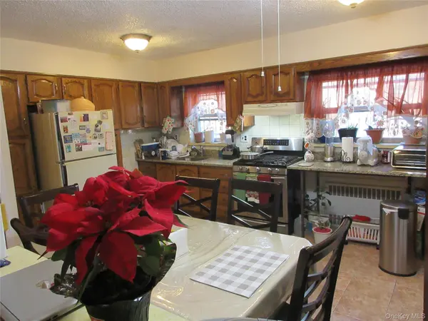 3228 Tenbroeck AVE, Bronx, NY 10469