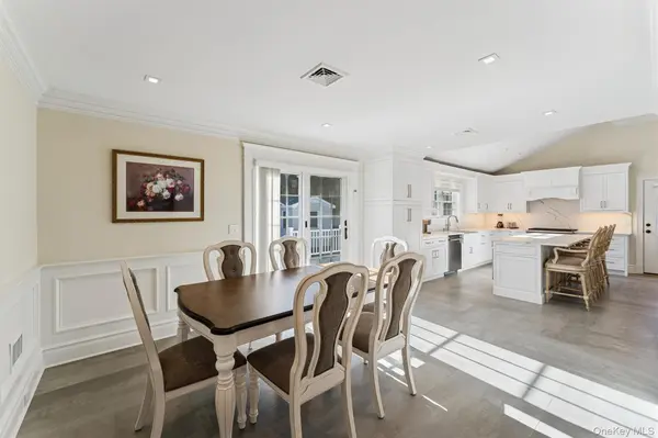 275 Mill RD, Westhampton Beach, NY 11978