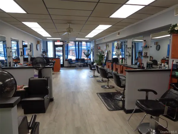 45 Broadway, Rocky Point, NY 11778