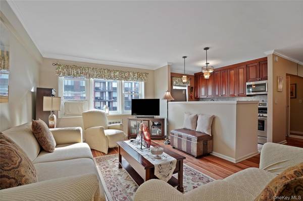 30 E Hartsdale AVE ##3K, Hartsdale, NY 10530