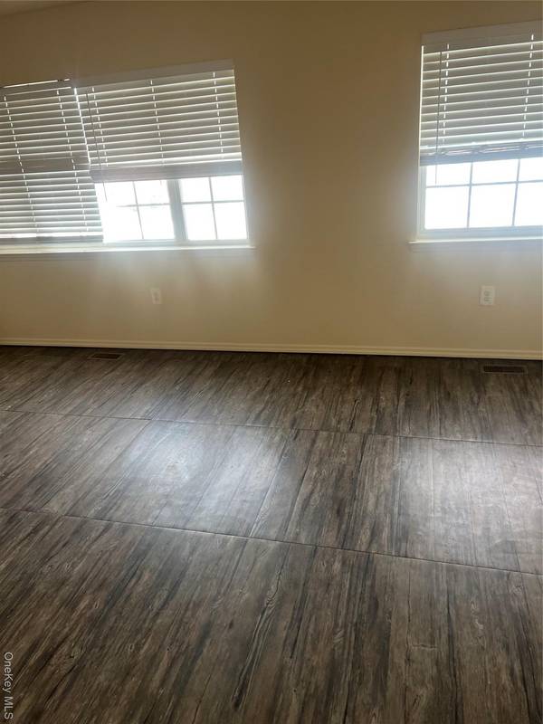 219 Surf DR #134B, Bronx, NY 10473