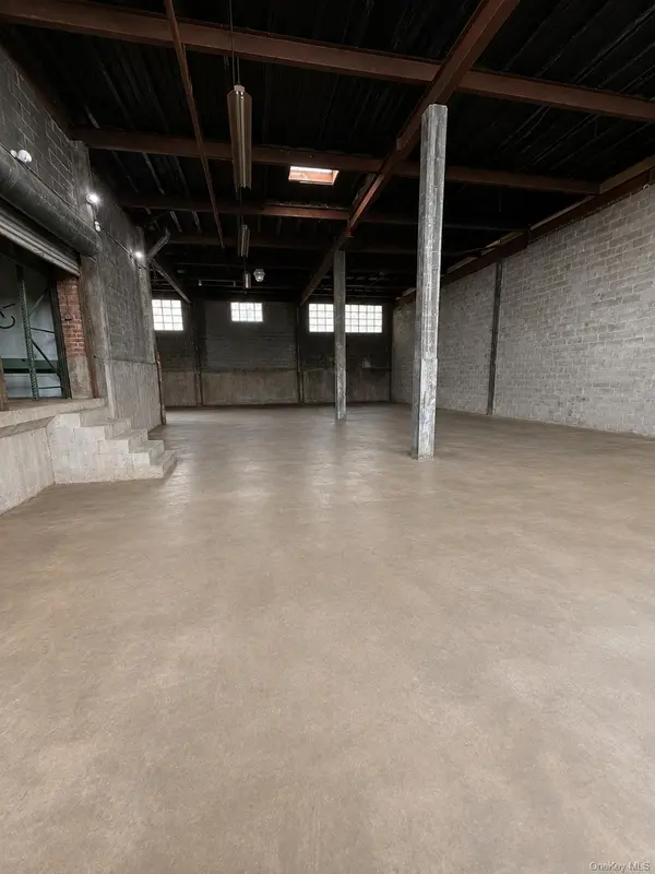 180-25 Liberty AVE, Jamaica, NY 11432