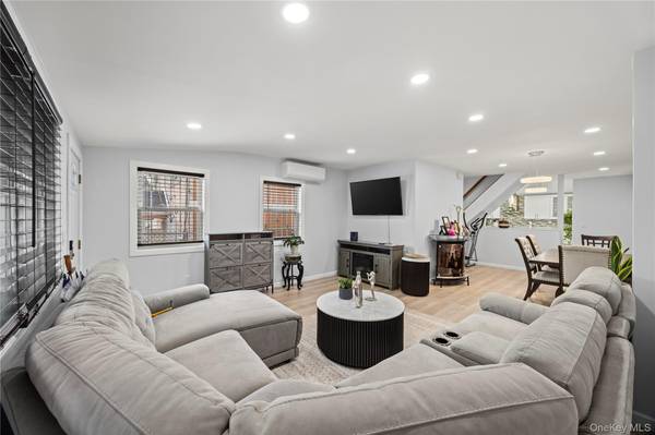1805 Lacombe AVE, Bronx, NY 10473